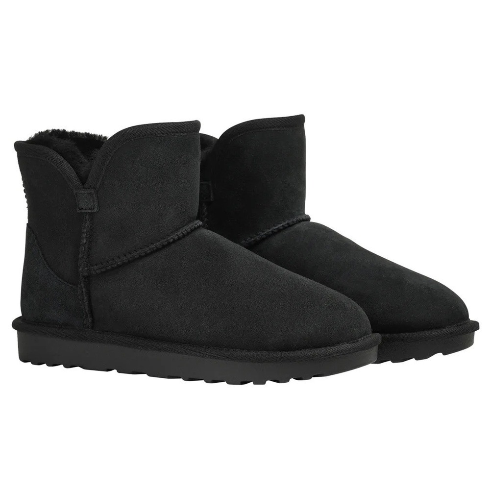 Kirkland Signature Ladies' Shearling Boot Size 8